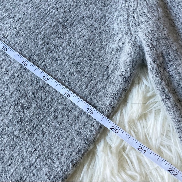 Sweater - Picture 6 of 6